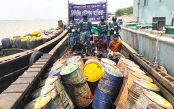 কোস্ট গার্ডের অভিযানে ৬৮১৫ লিটার জ্বালানি তেলসহ ৪জন আটক