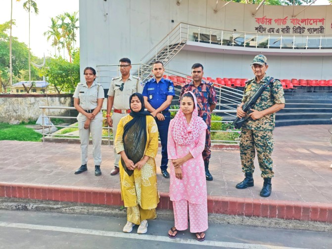 পাচার হওয়ার ৩ বছর পর -বেনাপোল দিয়ে দুই নারীকে হস্তান্তর করেছে ভারতীয় পুলিশ