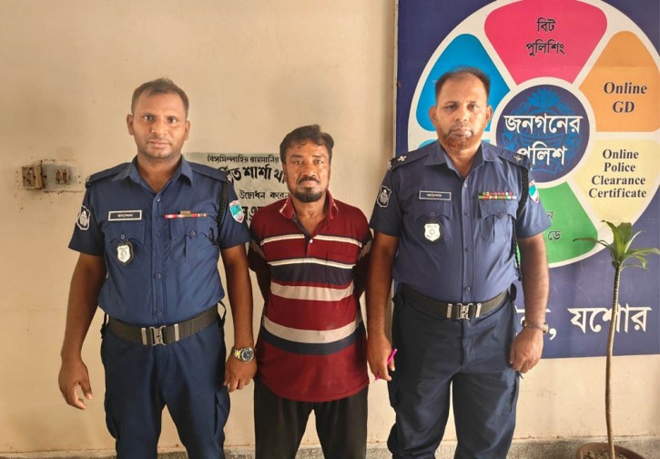 যশোরের শার্শায় পুত্রবধূ ধর্ষণের অভিযোগে শ্বশুর আটক