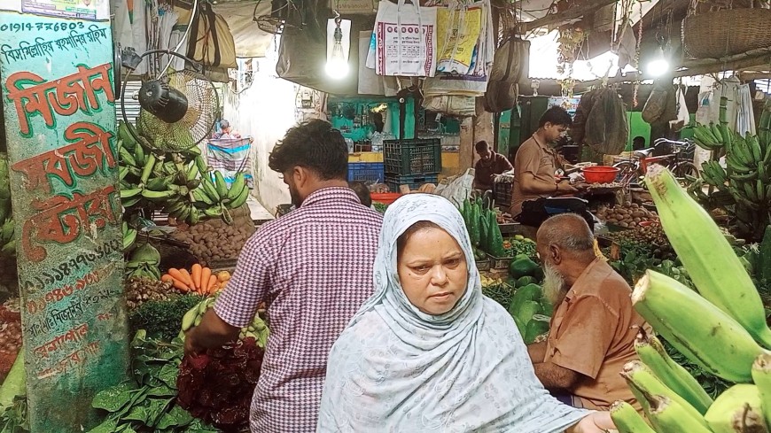 ভারতীয় কাচা মরিচ আমদানিতে স্থানীয় বাজারে কেজিতে মরিচের দাম নেমেছে অর্ধেক: স্বস্তি ভোক্তাদের