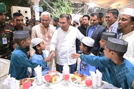 এতিম ও আলেমদের সঙ্গে ইফতারে প্রধানমন্ত্রী তারেক রহমান